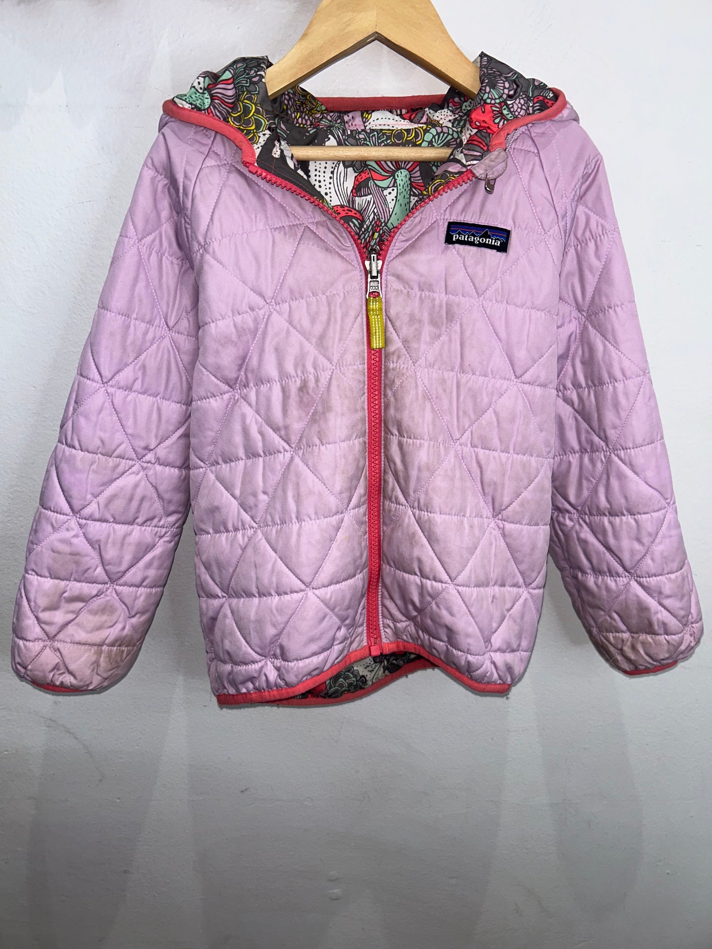 Patagonia down reversible jacket mushrooms 5y
