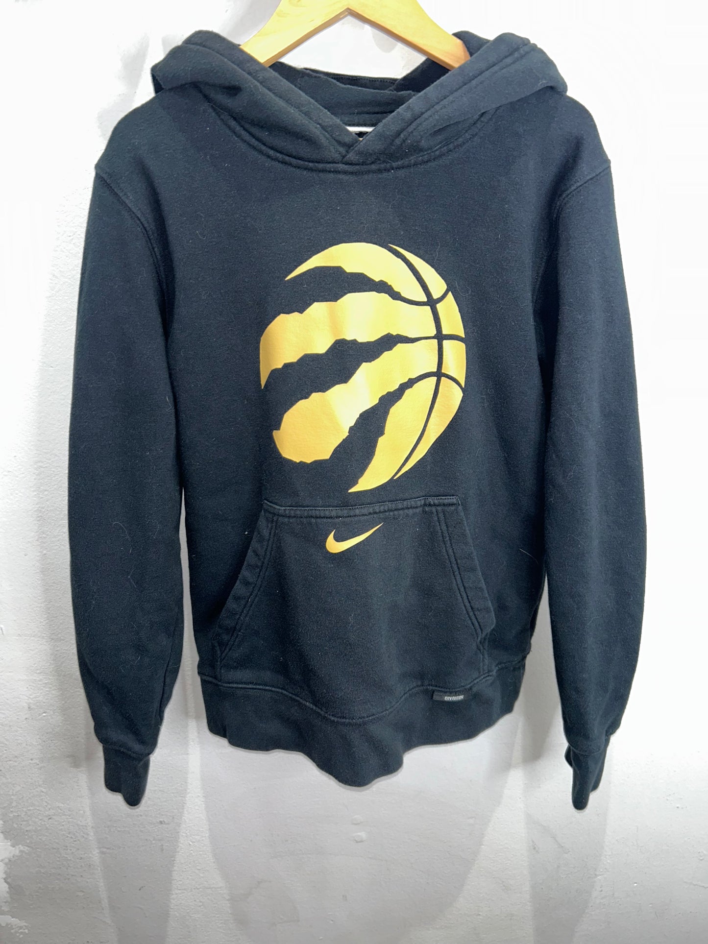 Raptors black and gold hoodie 10-12y