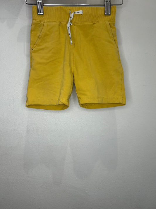 Yellow jogger shorts 24m
