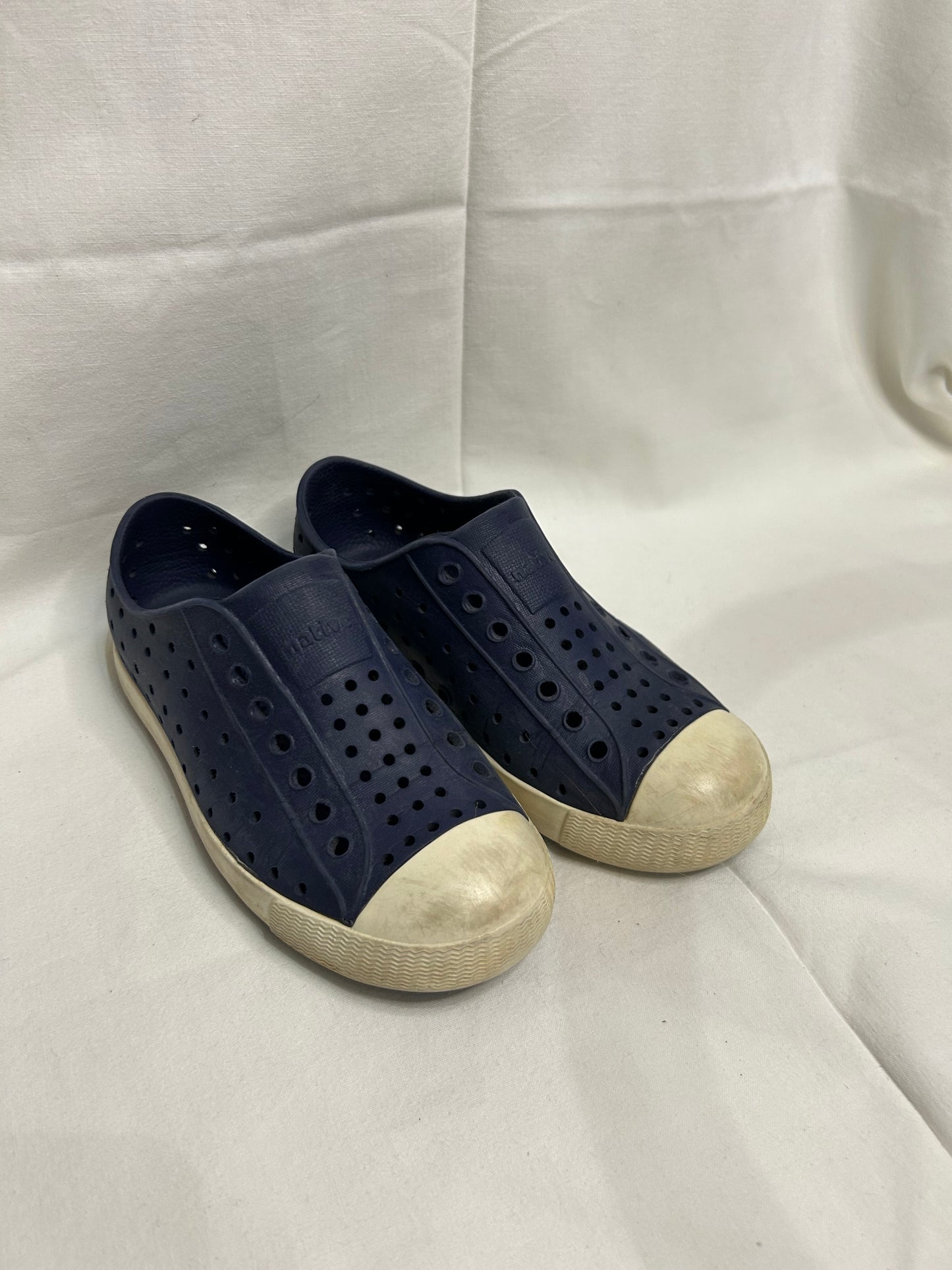 C12 navy Natives