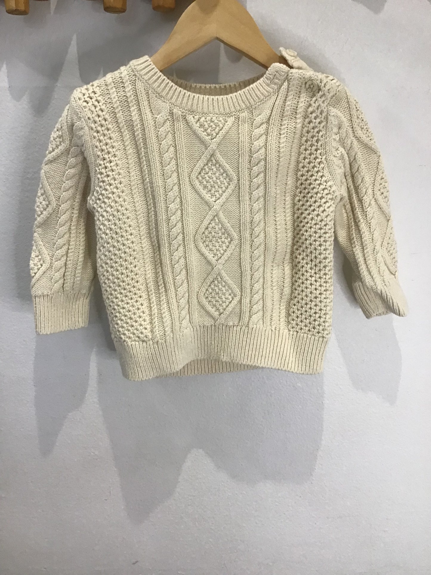 Cream cable knit sweater 12-18m