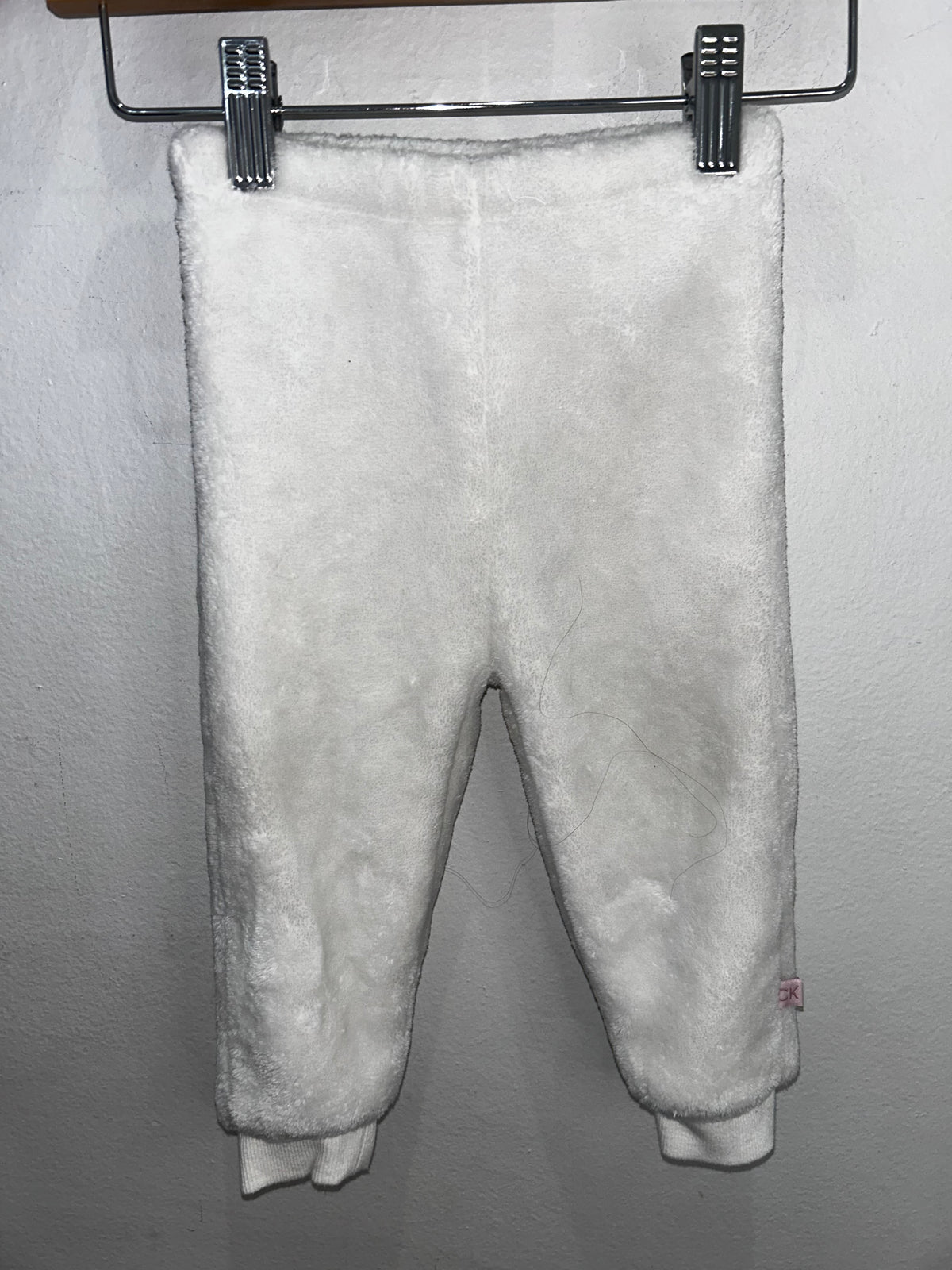 White furry jogger set 12m