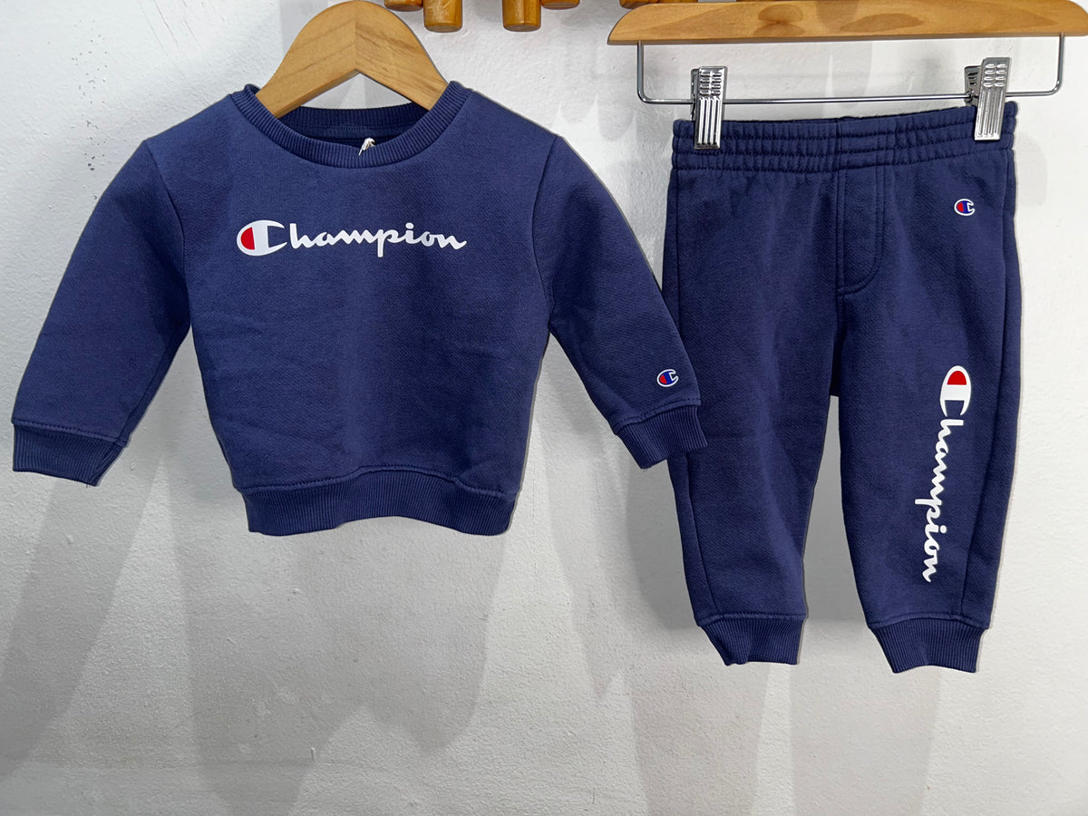 Champion blue jogger set 9m