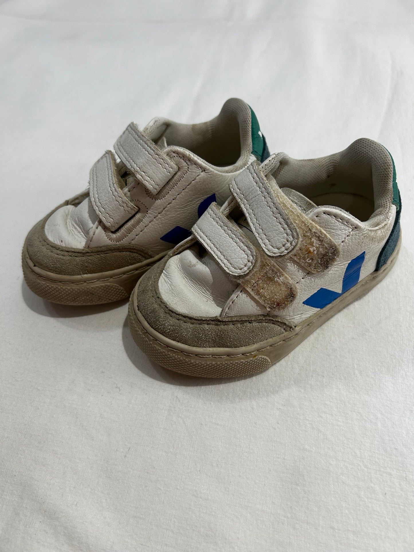 C6 Veja shoes