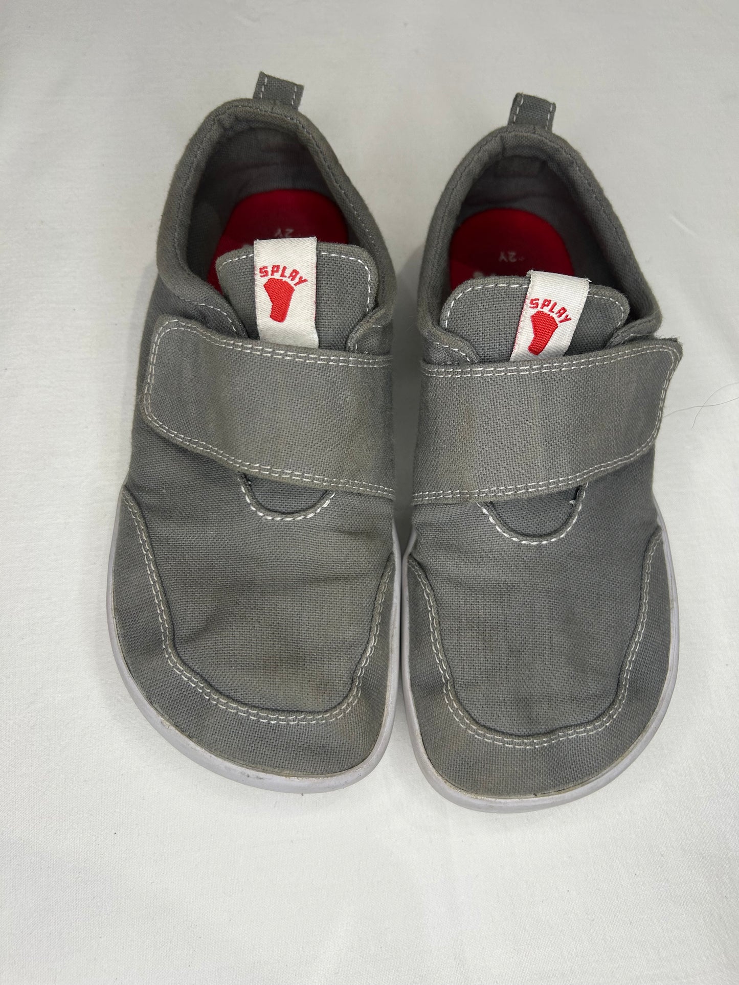 Y2 barefoot style shoes