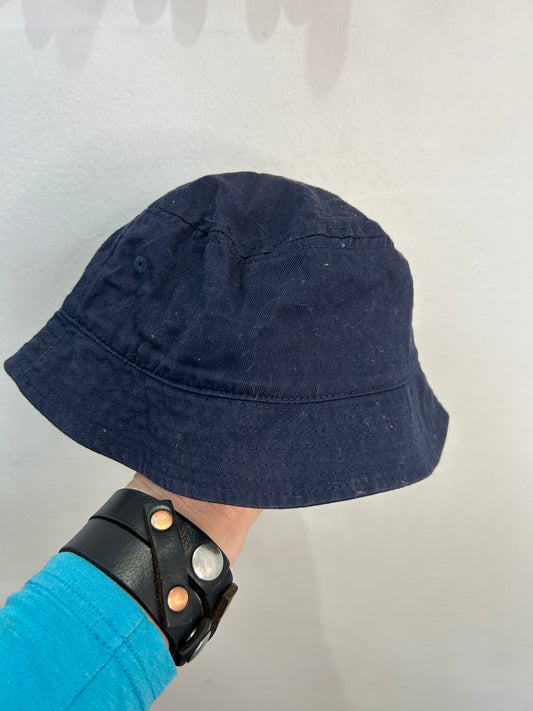 Navy hat 3-7y