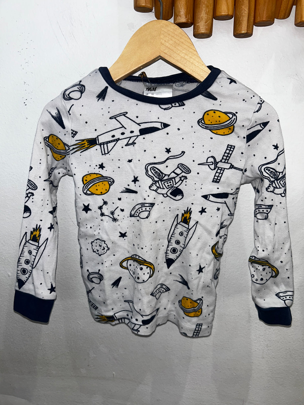 Astronaut pyjamas 3y