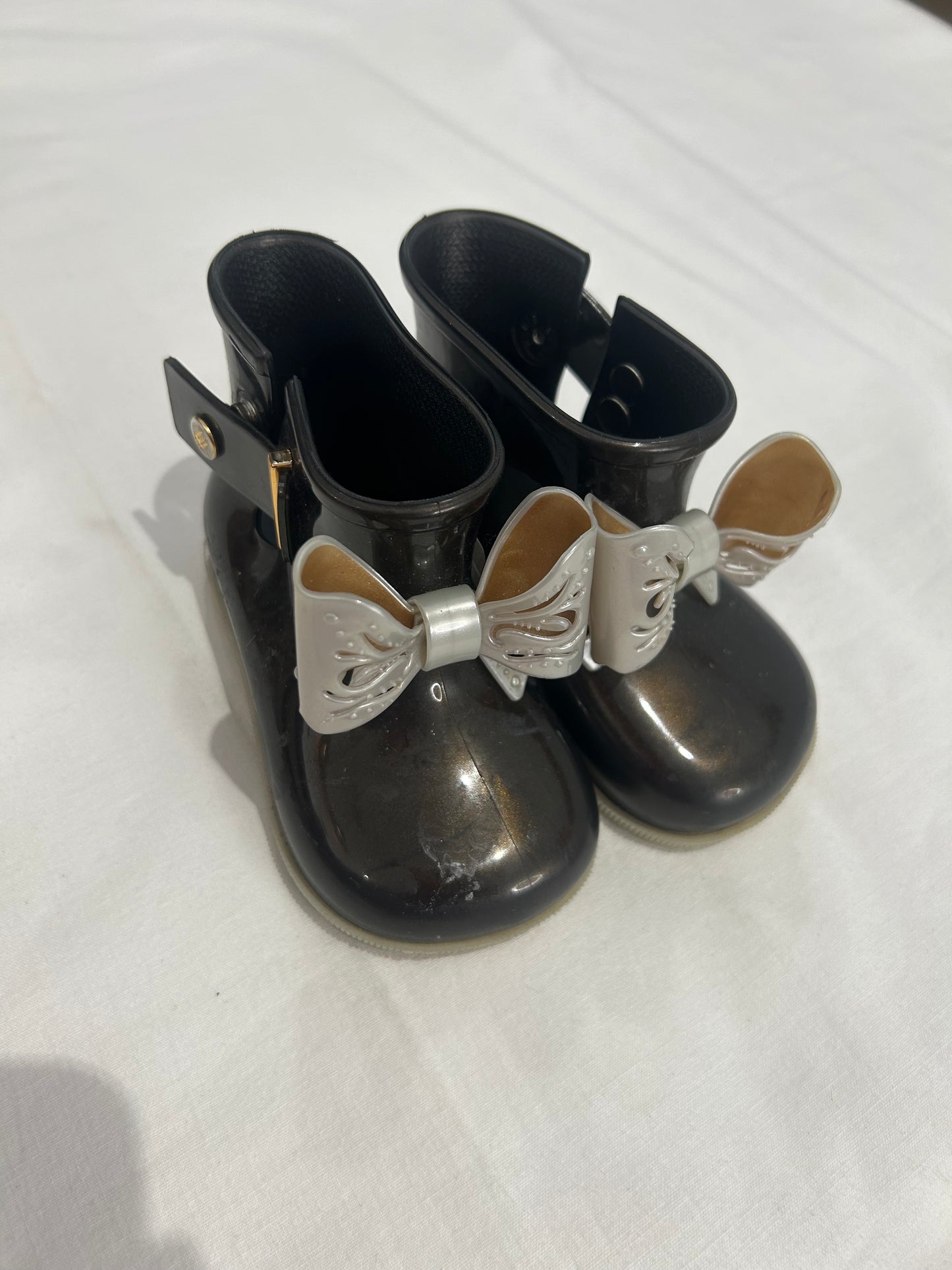 C6 Mini Melissa short boots
