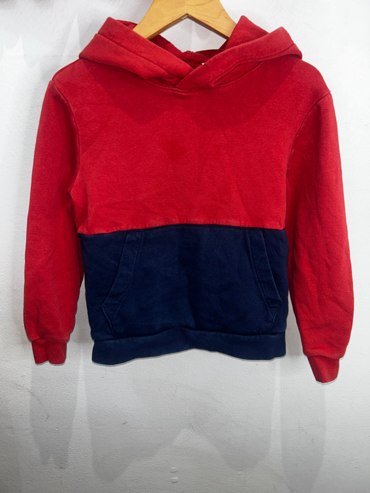 Red and blue hoodie 6-8y