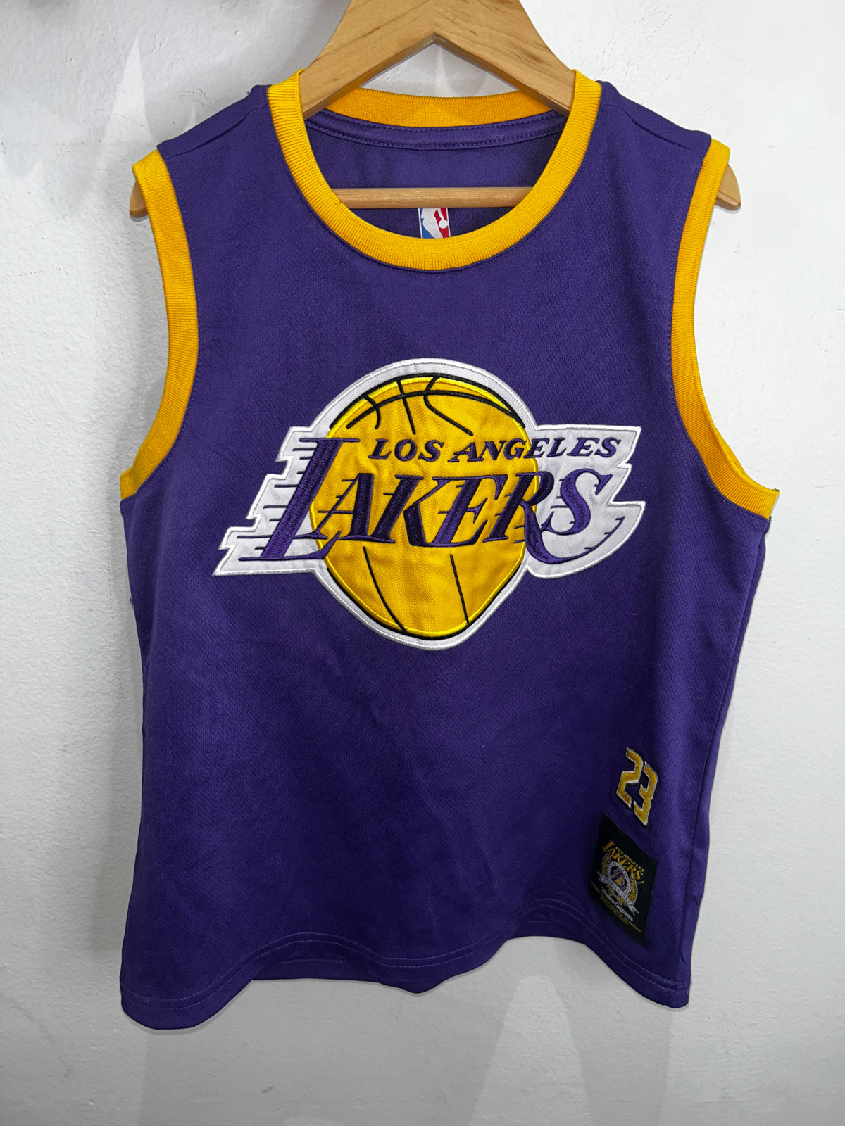 LA Lakers Lebron jersey 8y