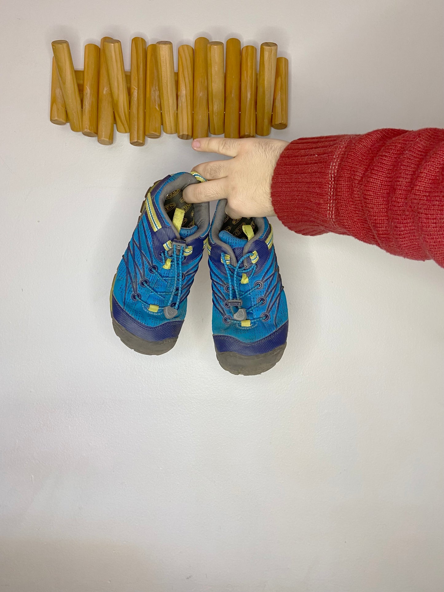 Y2 Keen sneakers