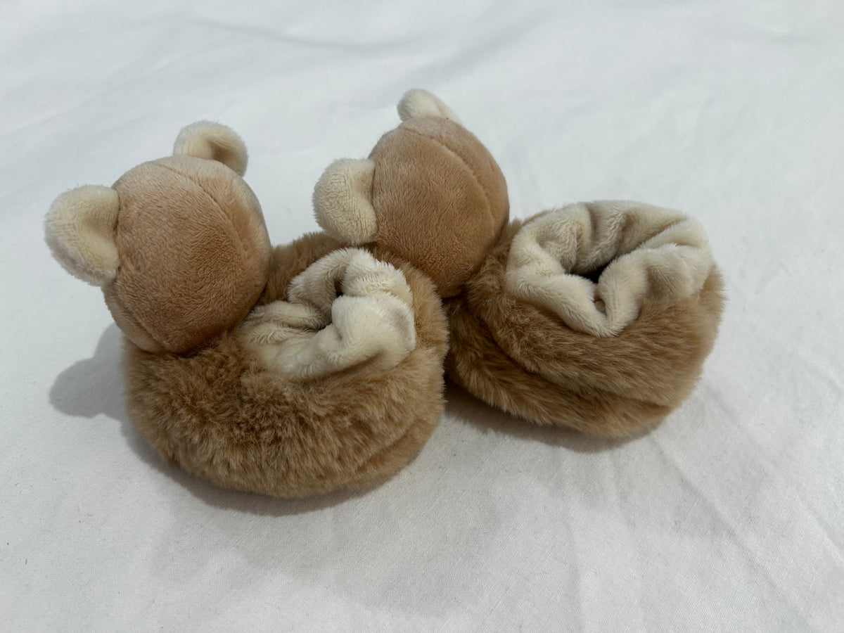Baby bear slippers 0-3m