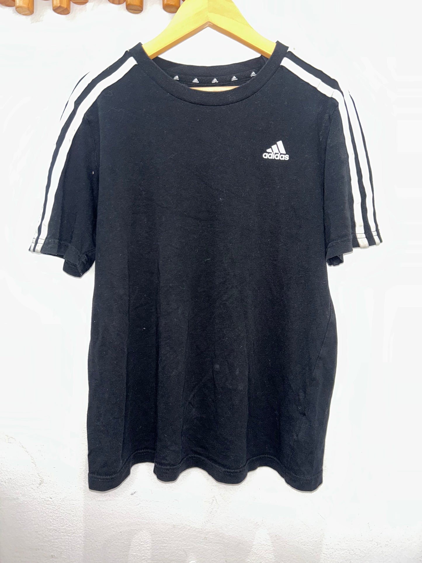 Adidas black tee 11-12y