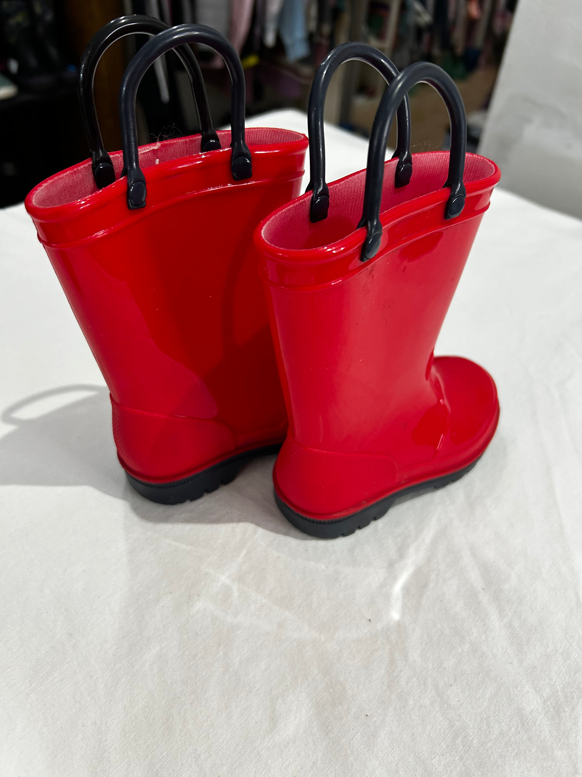 C5 red rainboots