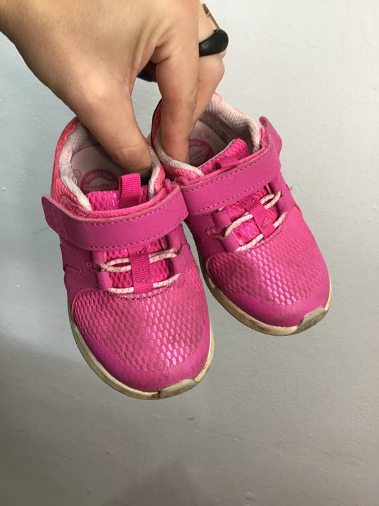 C7 Nike pink revolution 6
