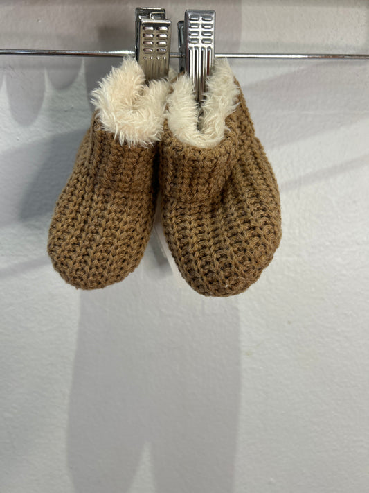 Light brown booties 0-3m
