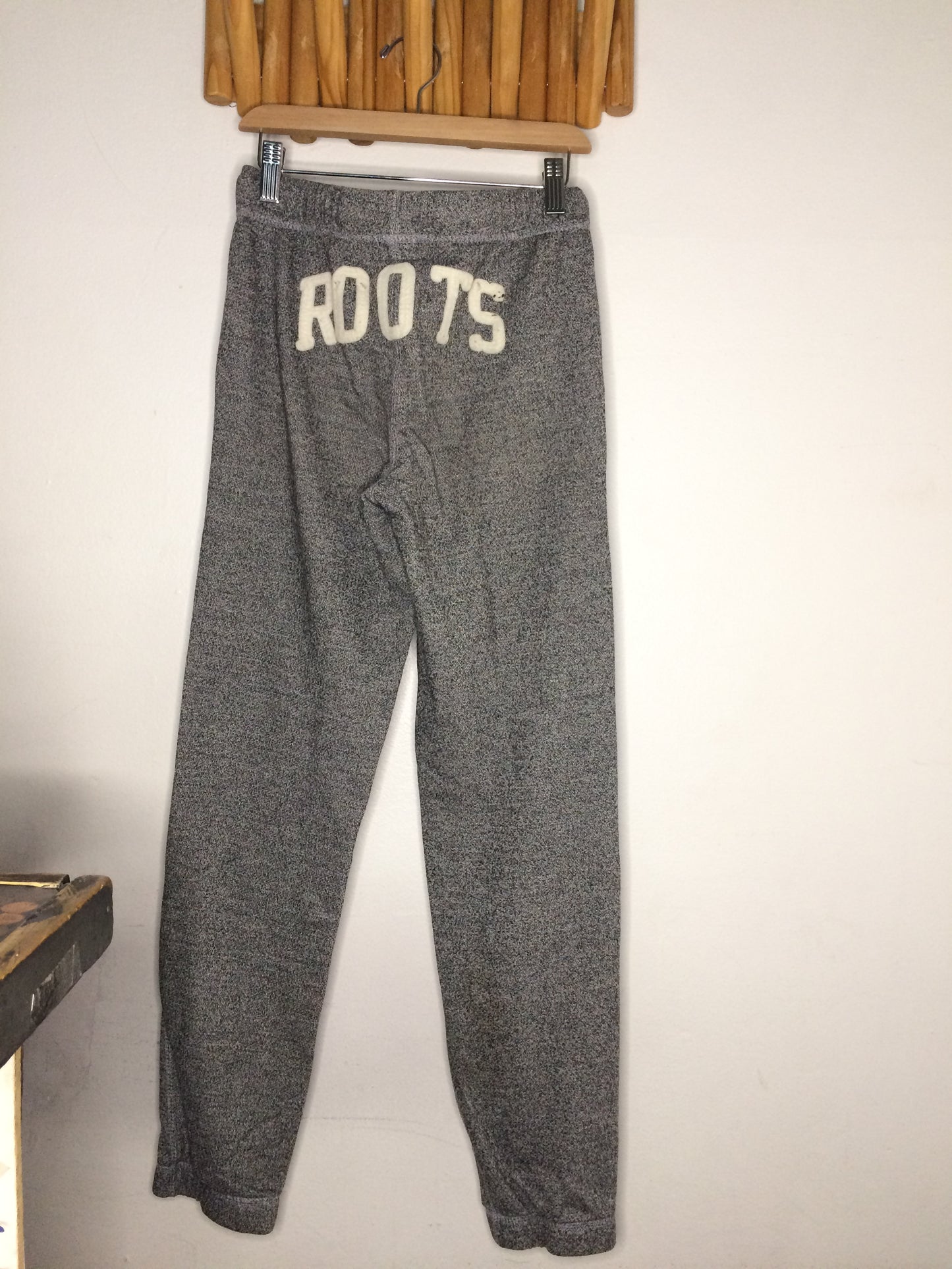 Roots bum detail joggers 14y