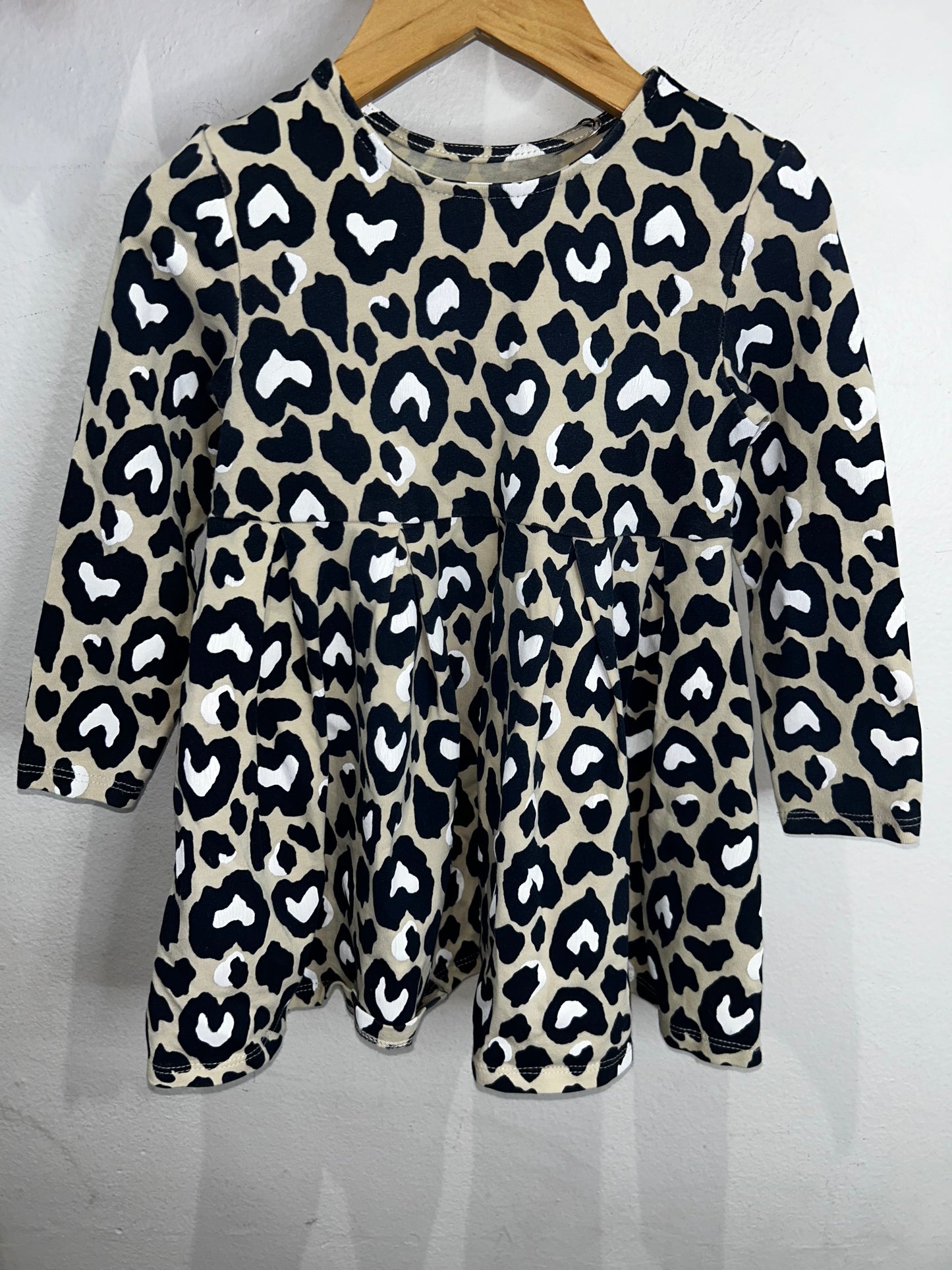 Heart leopard dress 2y
