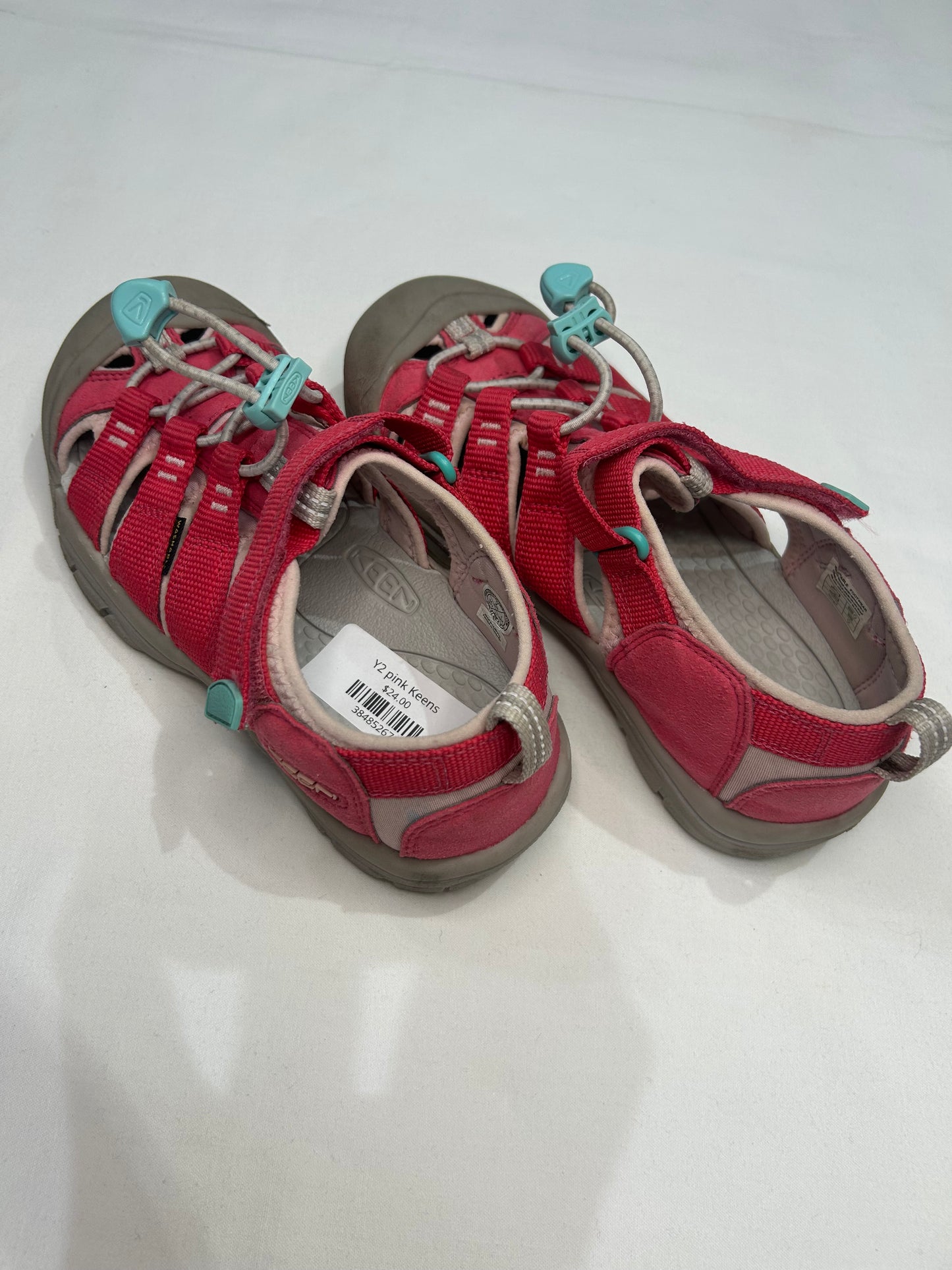 Y2 pink Keens