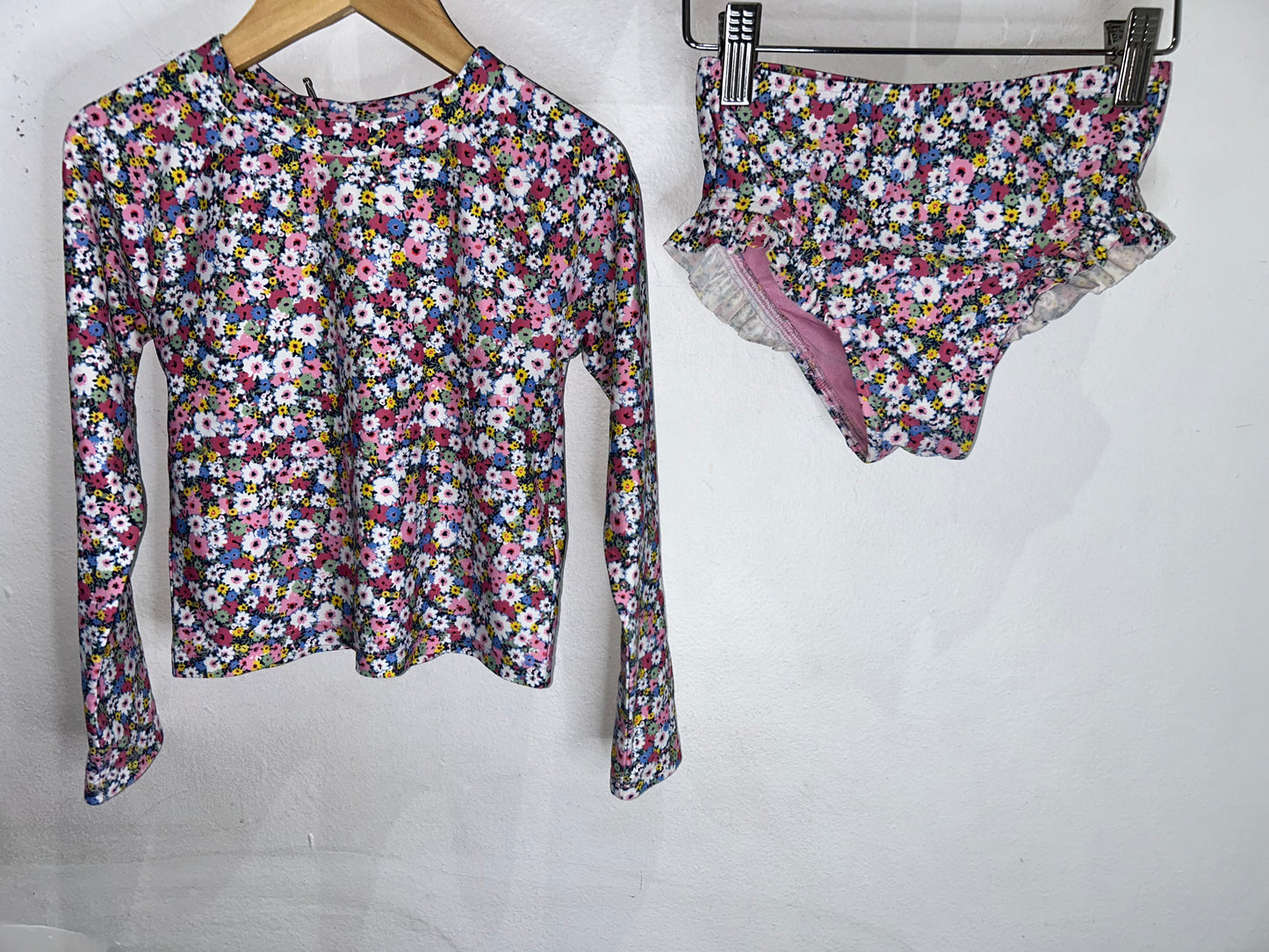 Pink floral two-piece swimsuit 5y