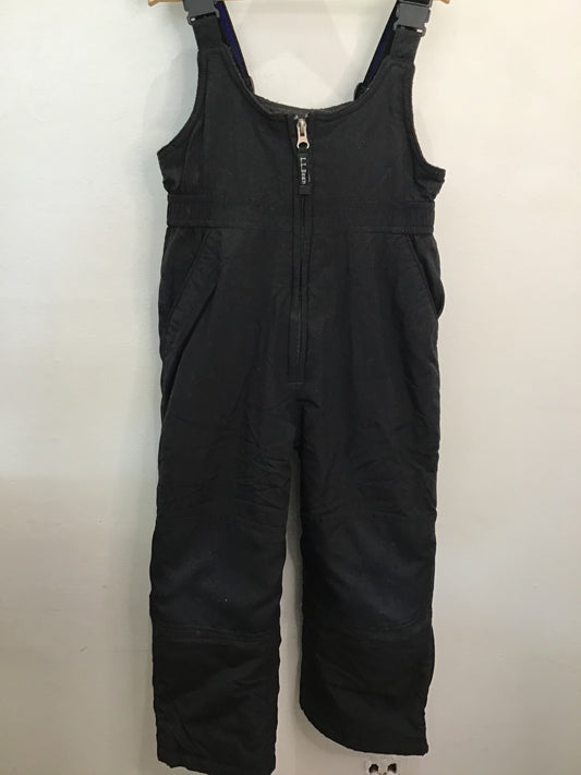 Black bib snowpants 5-6y