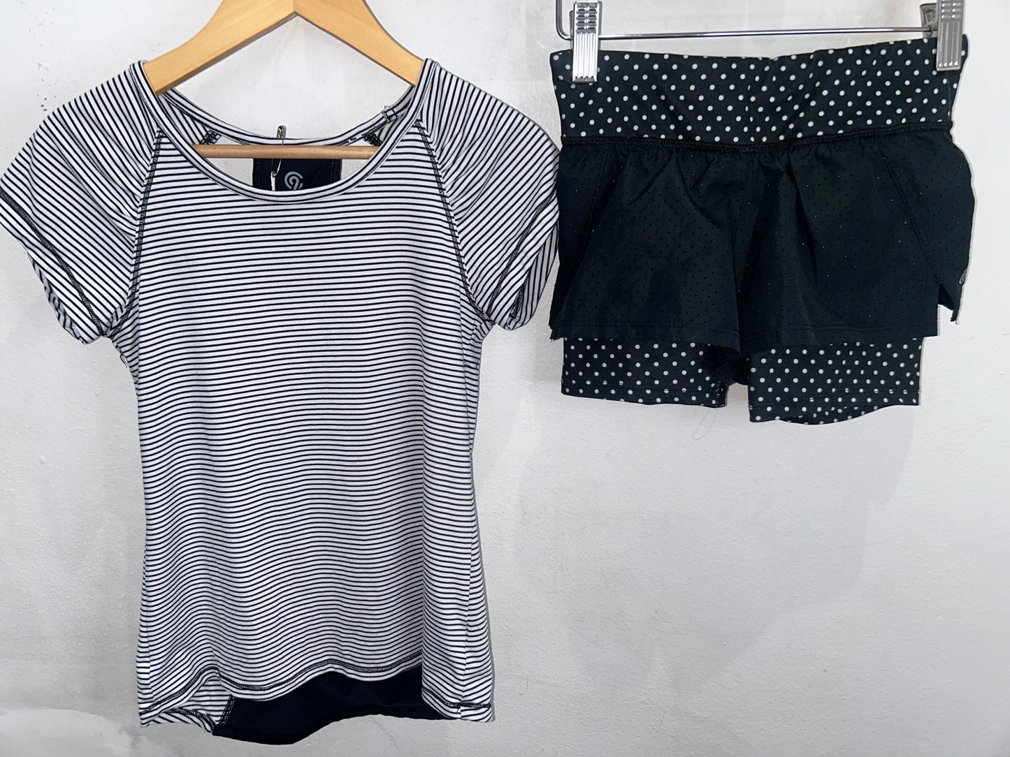 Stripes and dots activewear set 6y