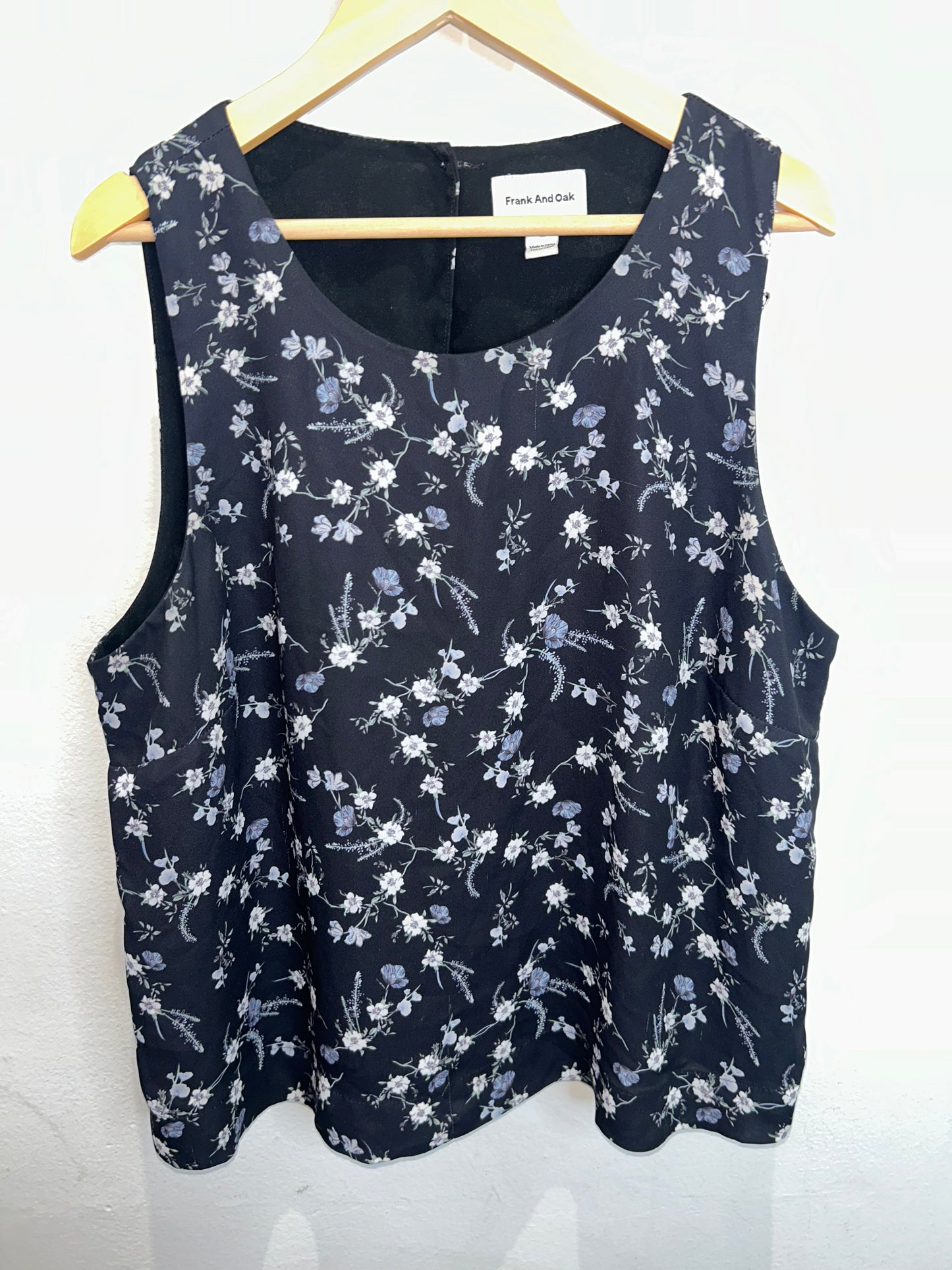 Frank and Oak floral blouse - adult M