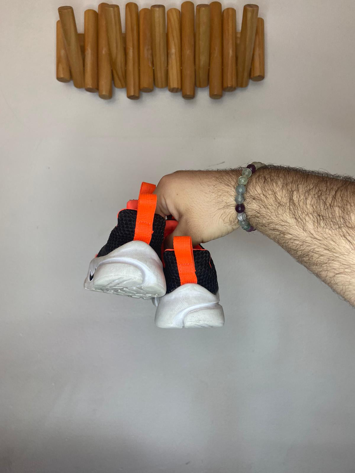 C6 Nike orange and blue pull-on