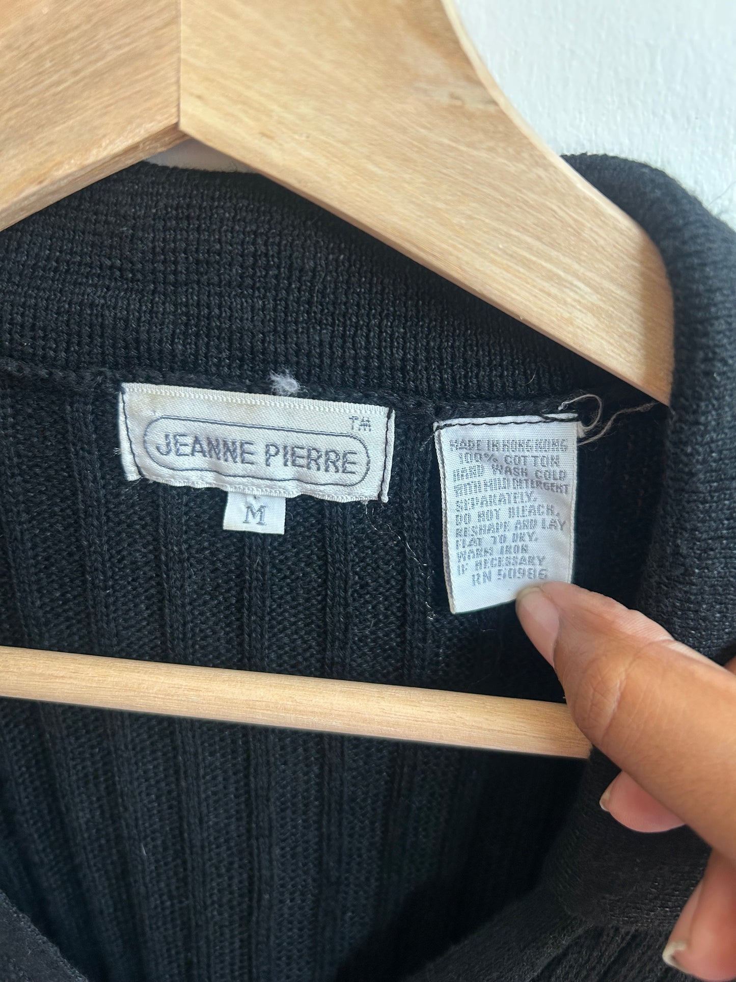 Vintage black knit golf shit M