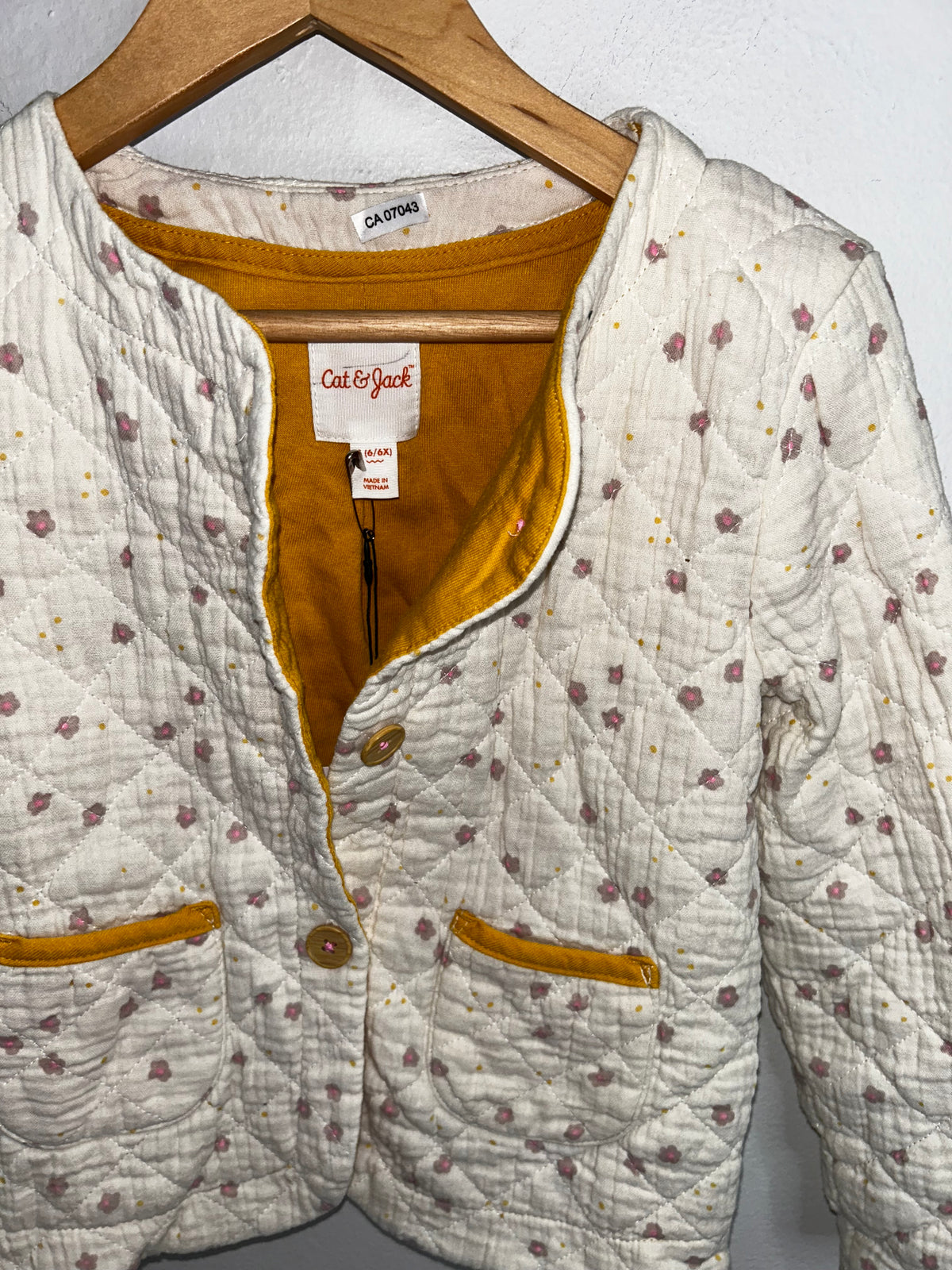 Cream quilted jacket 6y