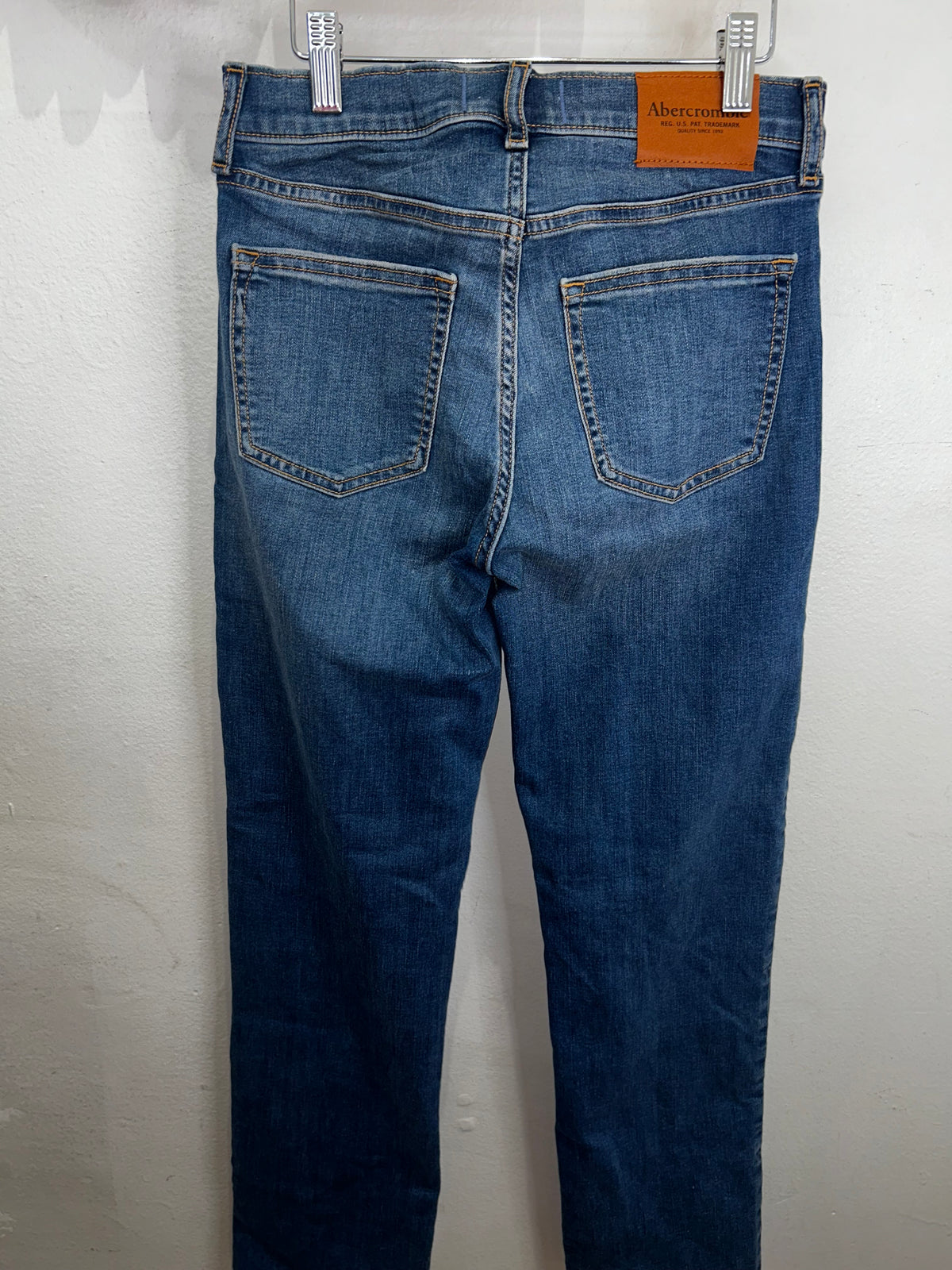 Abercrombie straight jean long 11-12y NEW