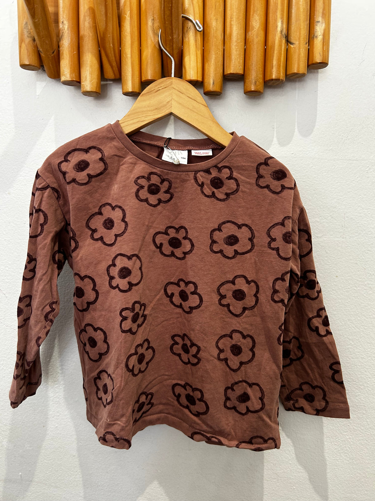 Brown flowers long sleeve 3-4y