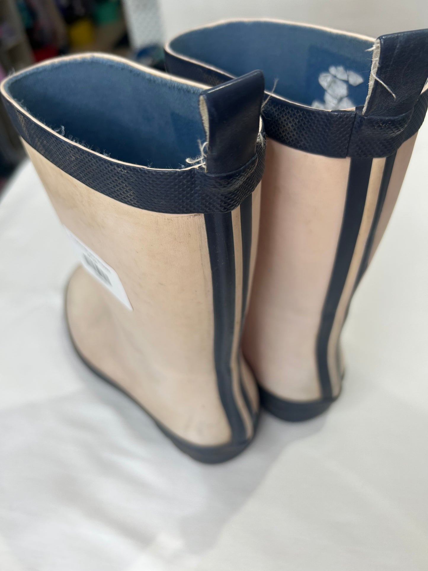 Y1 Hatley light pink rain boots