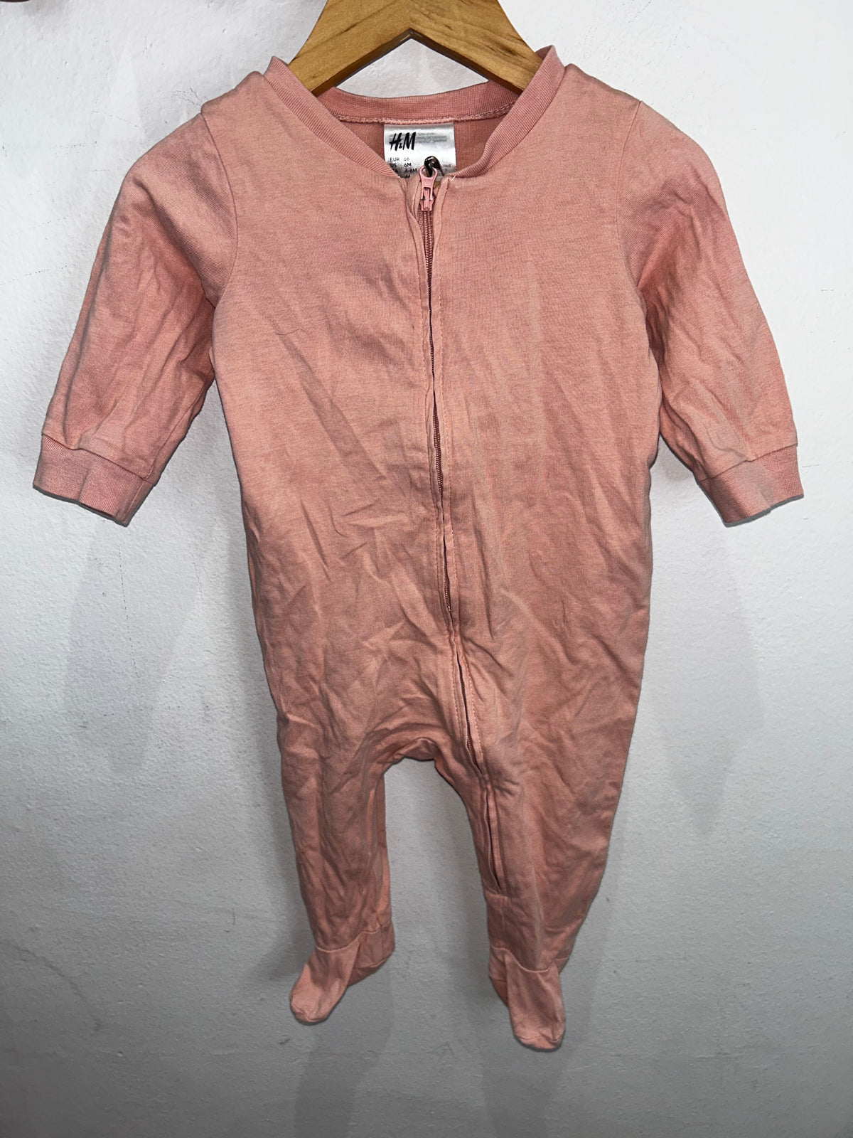 Peachy pink sleeper 4-6m