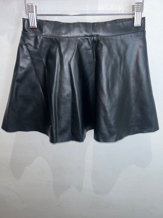 Black faux leather skirt 5-6y