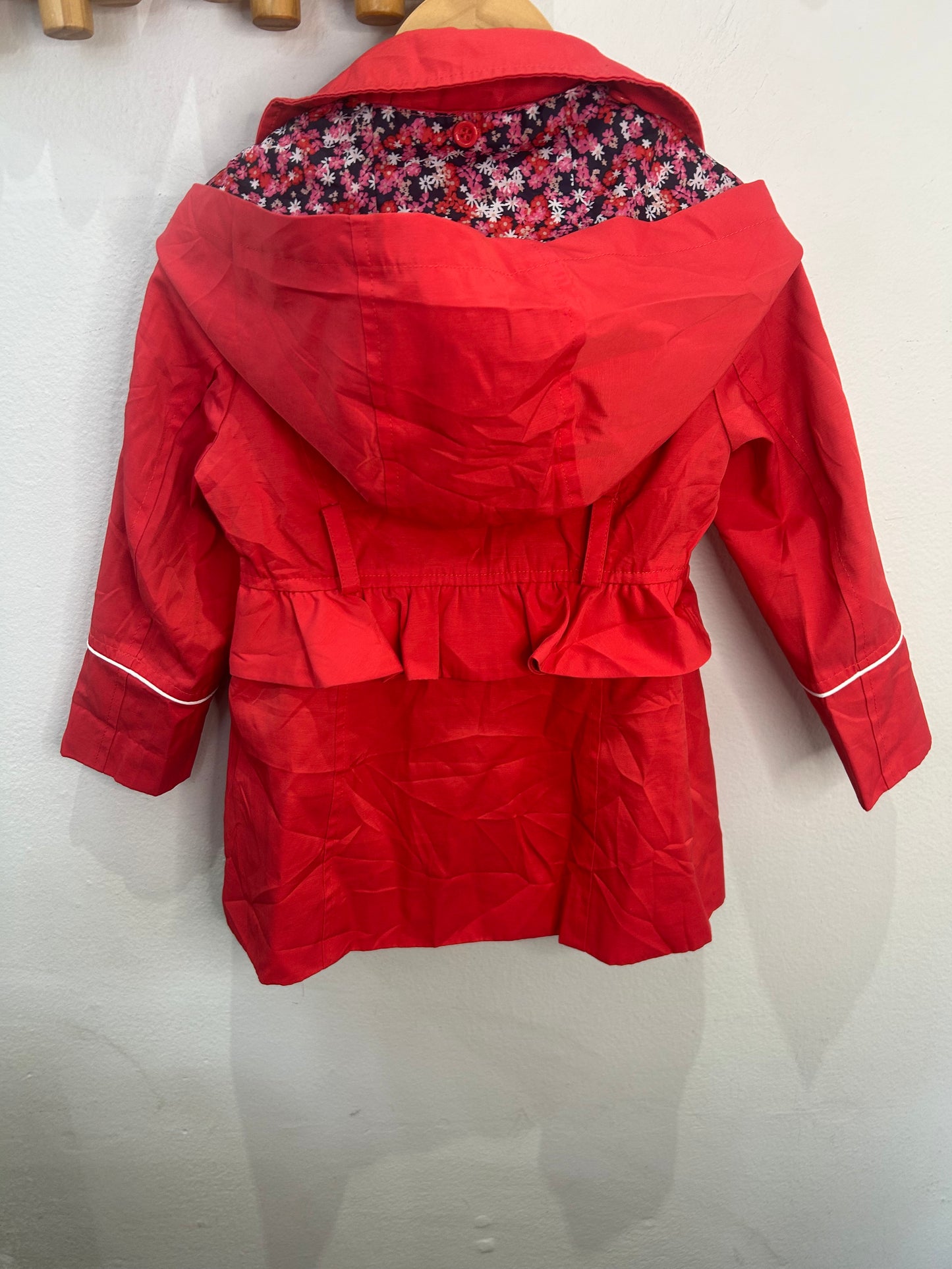 Red canvas coat 2y