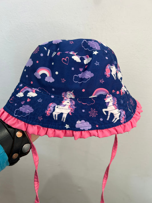 UV Skinz unicorn reversible hat 12-18m