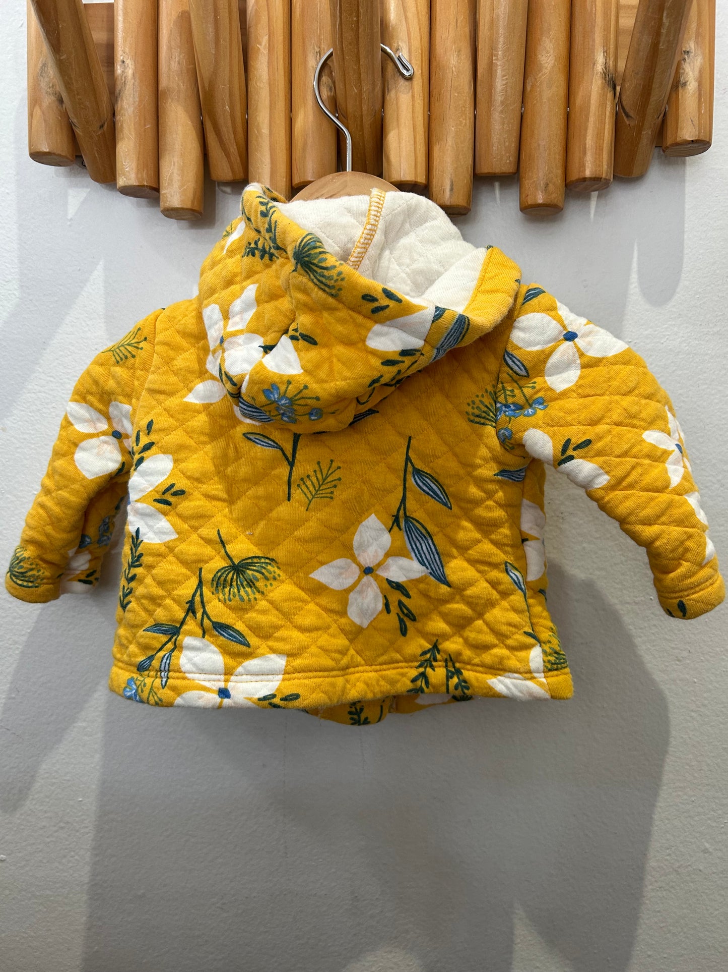 Yellow quilted sweatshirt 3m
