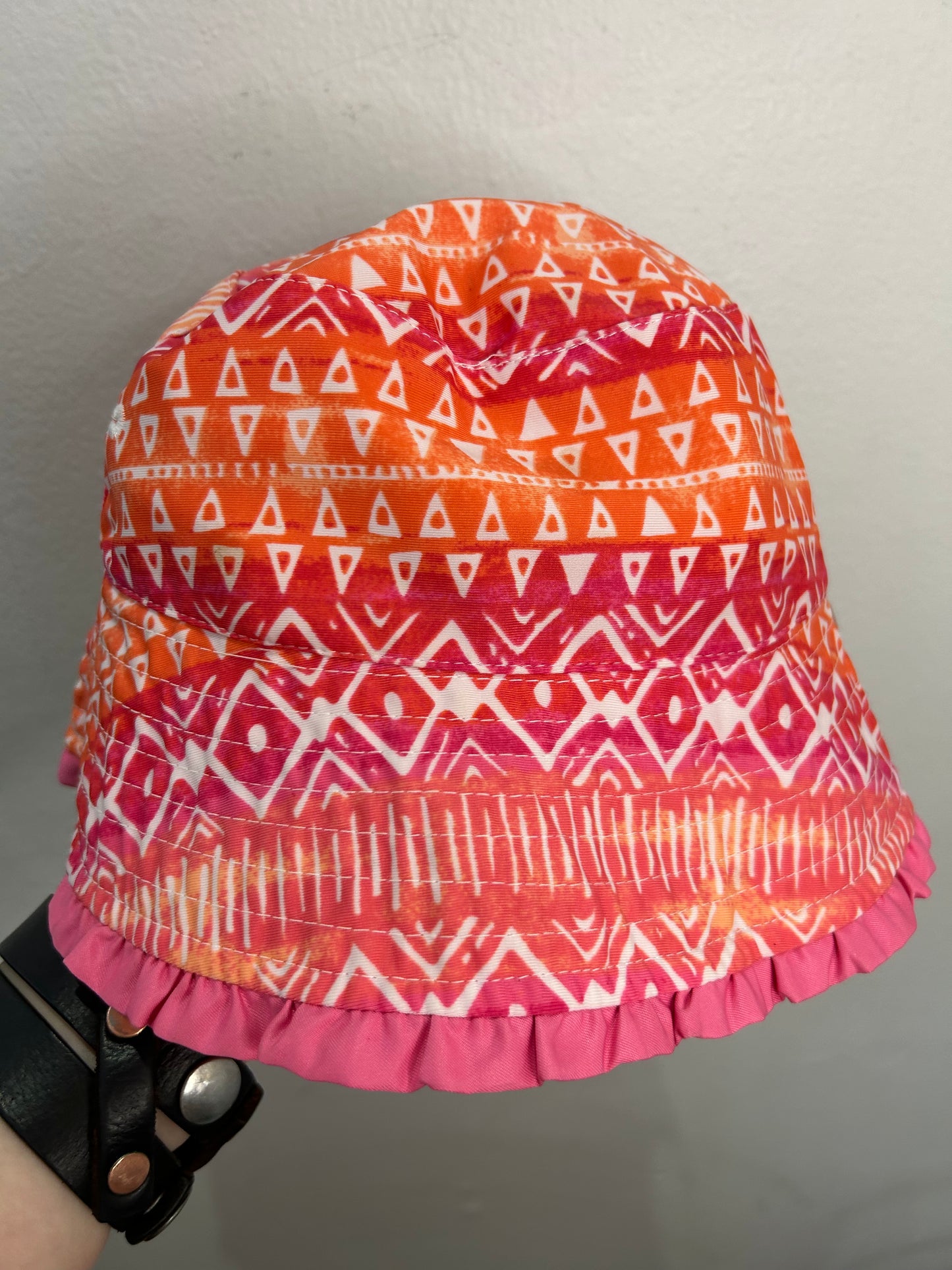 UV Skinz three piece swimsuit 7y