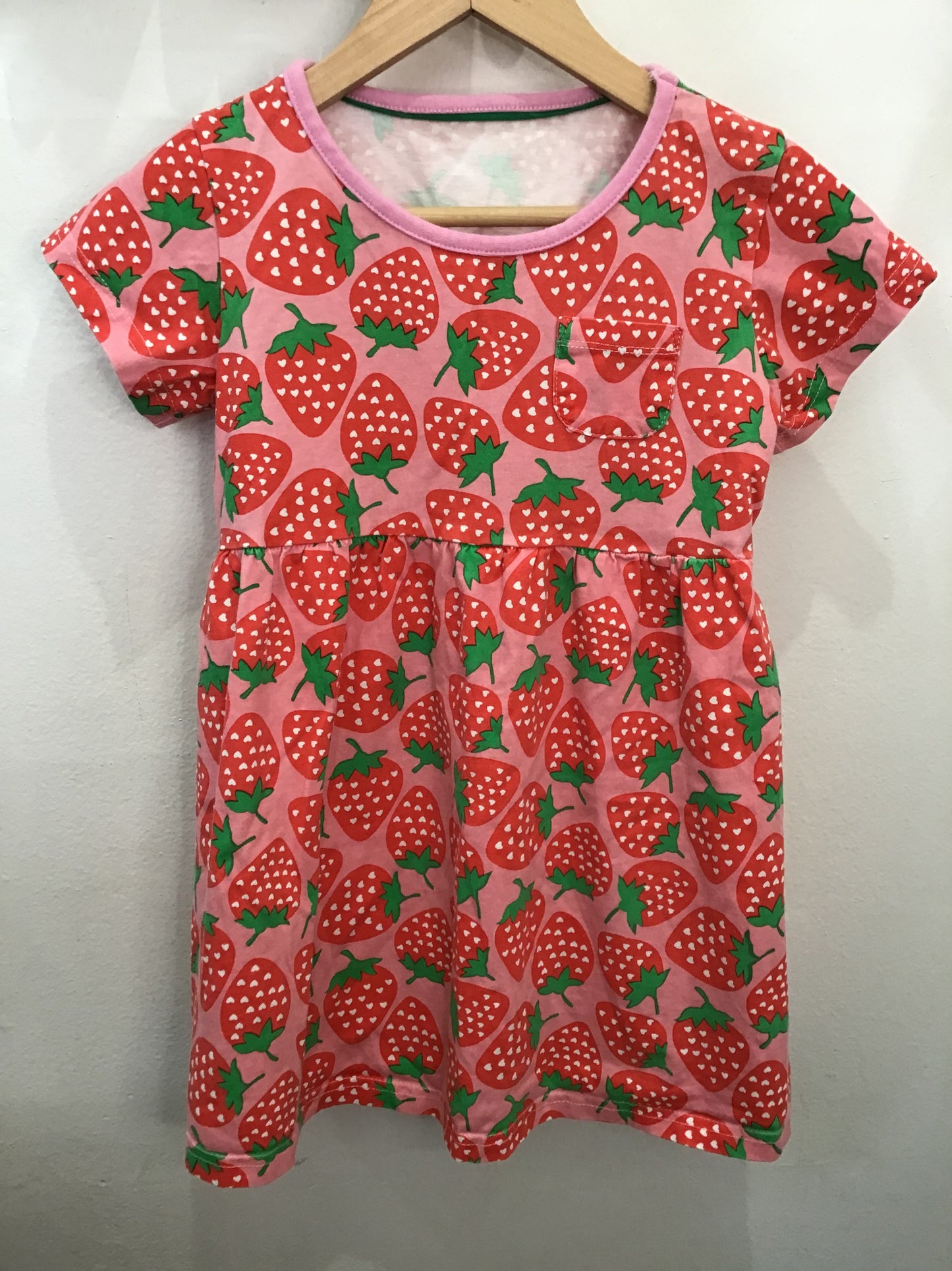 Strawberry dress 6y