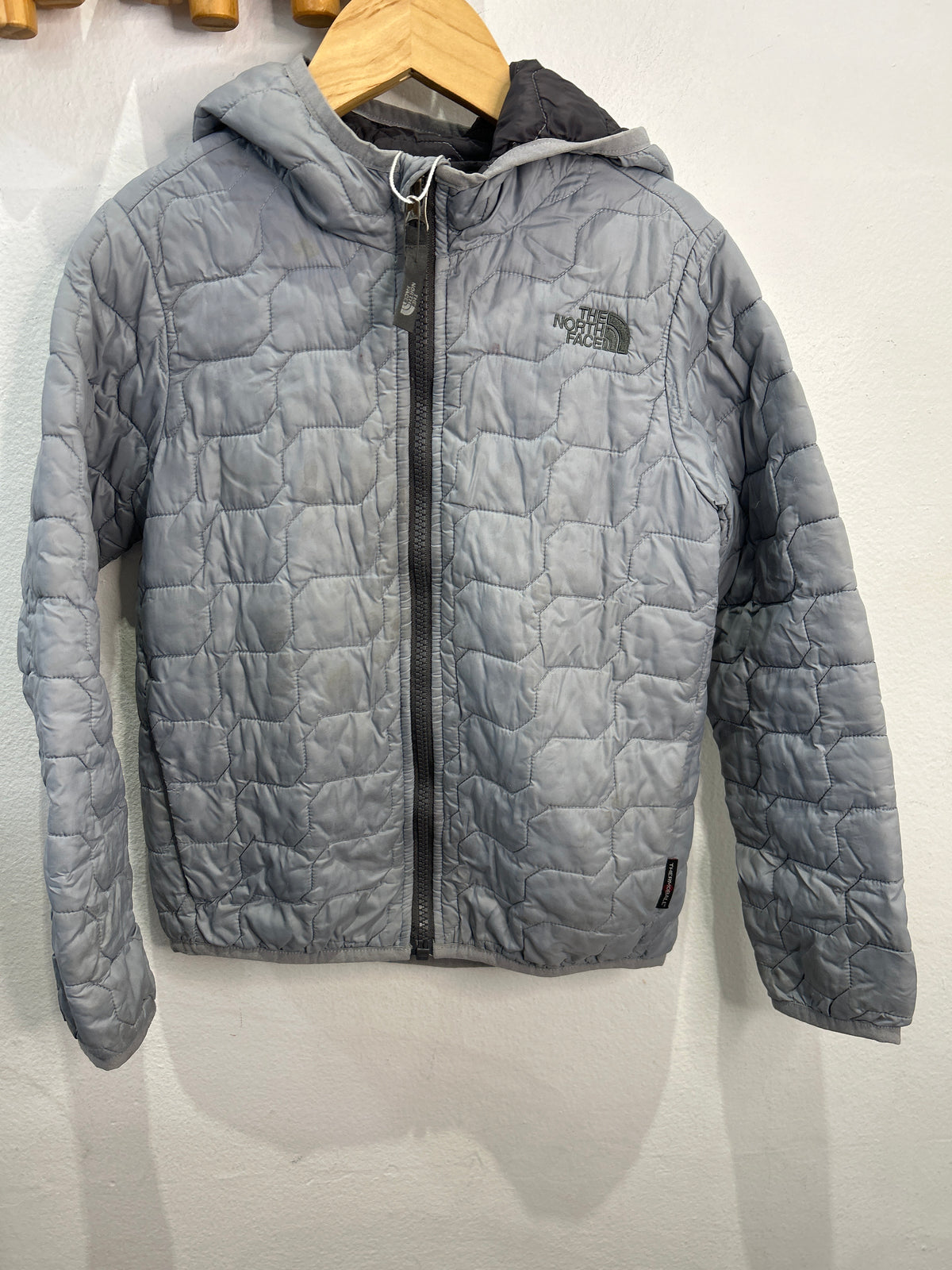 The North Face grey quilted jacket 5y*