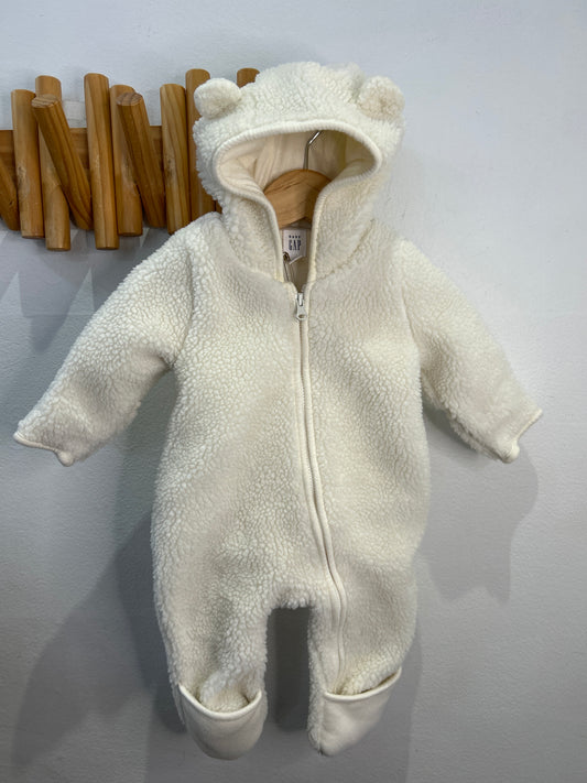 White furry bunting 0-3m