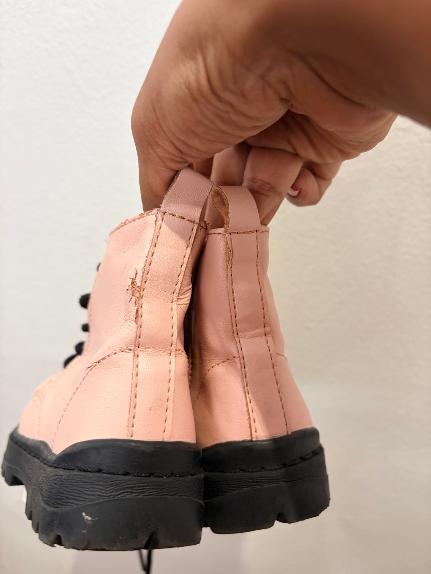 C6 pink fall boots*