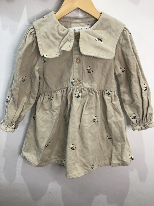 Beige corduroy dress 3y