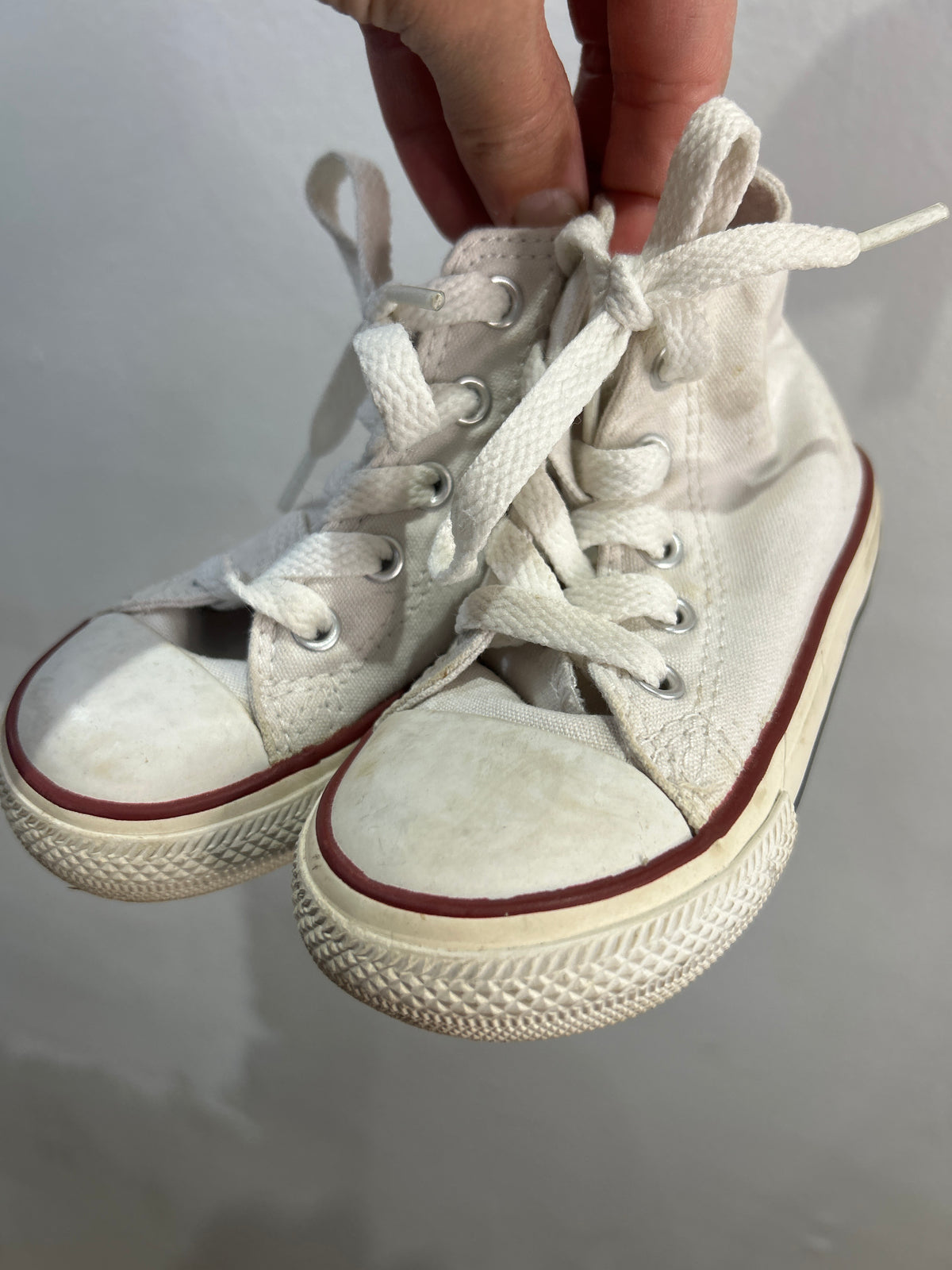 C6 classic chuck hightops
