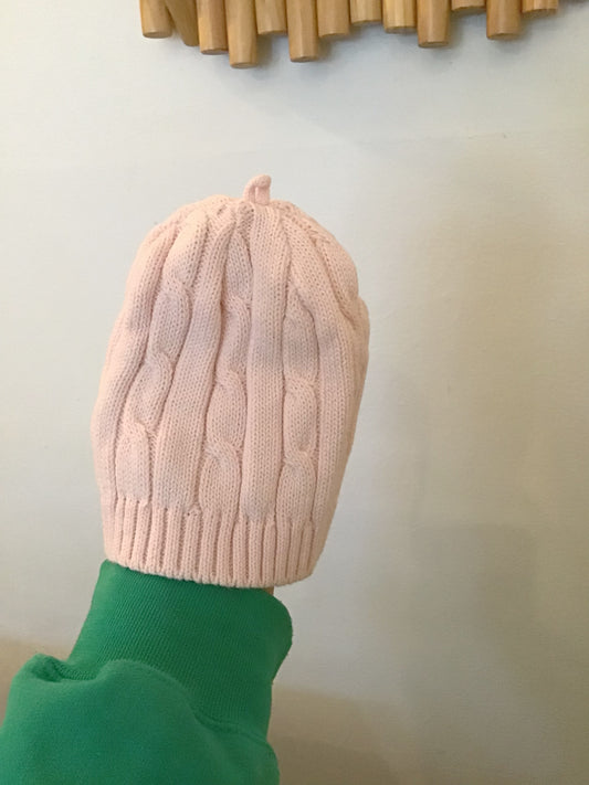 Pink knit hat 6-12m