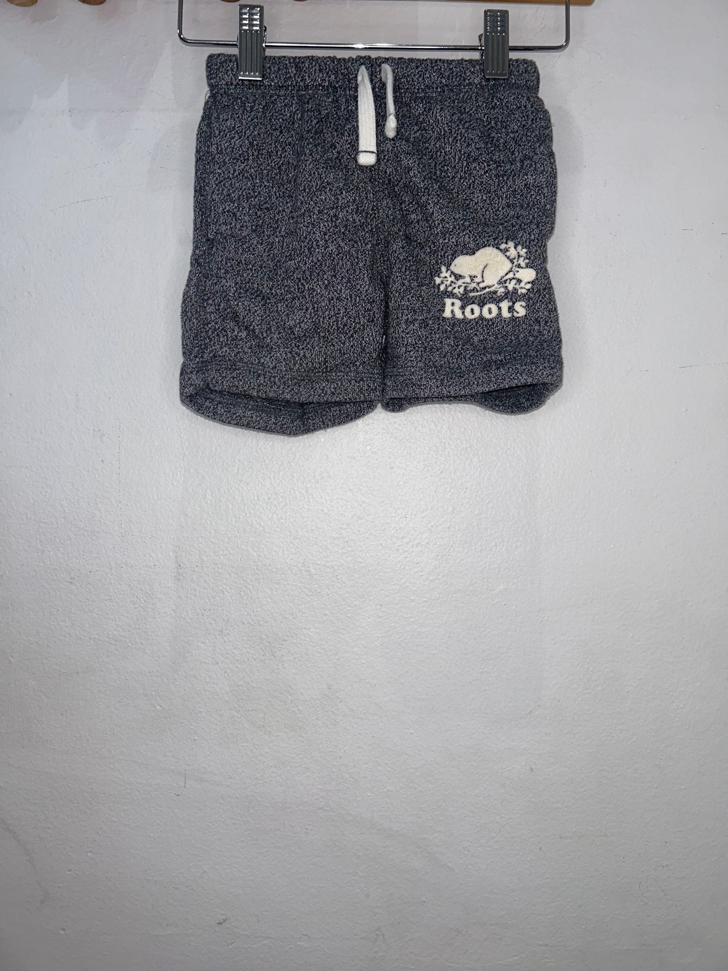Roots grey shorts 3y