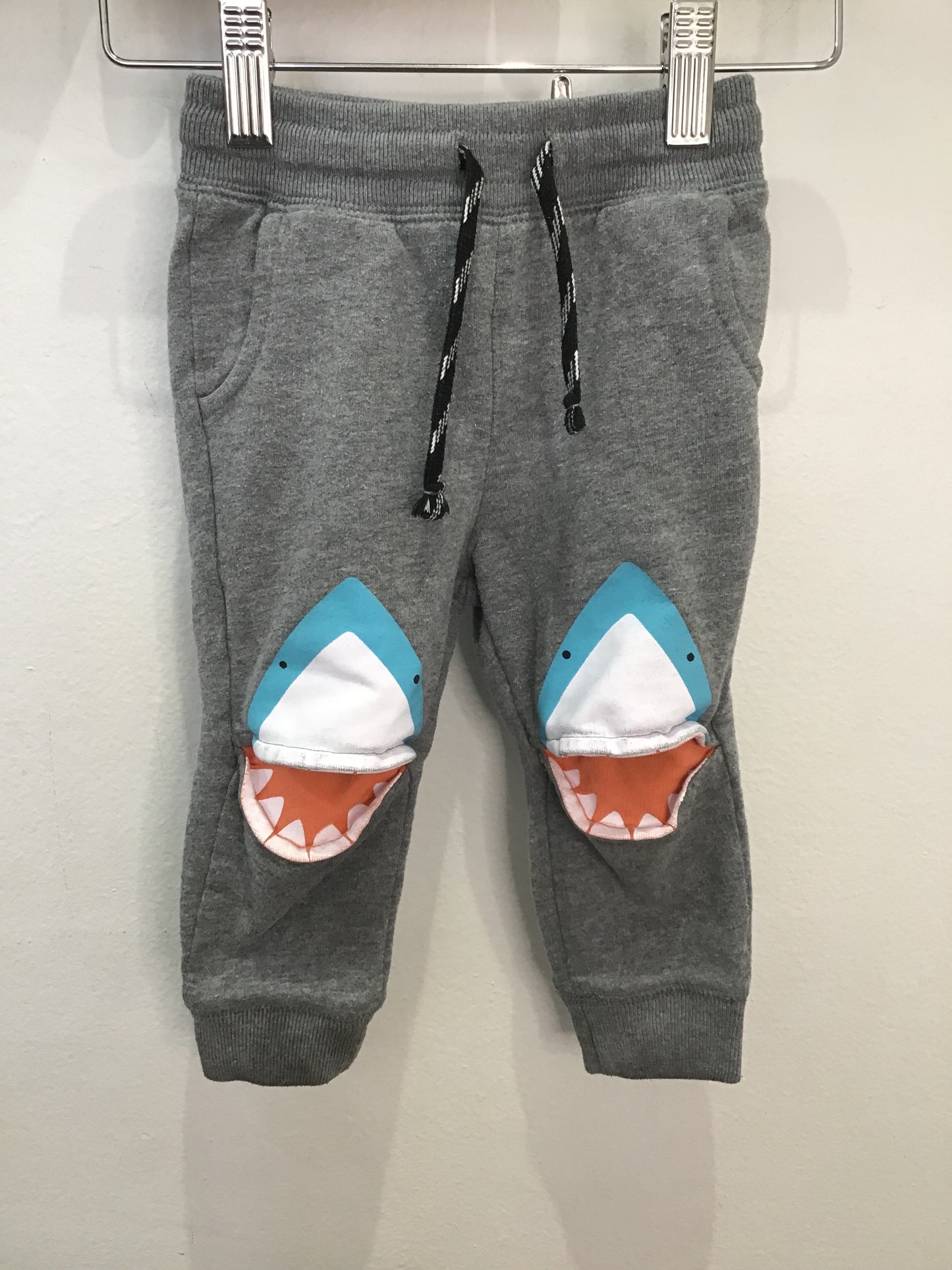 Shark joggers 18m