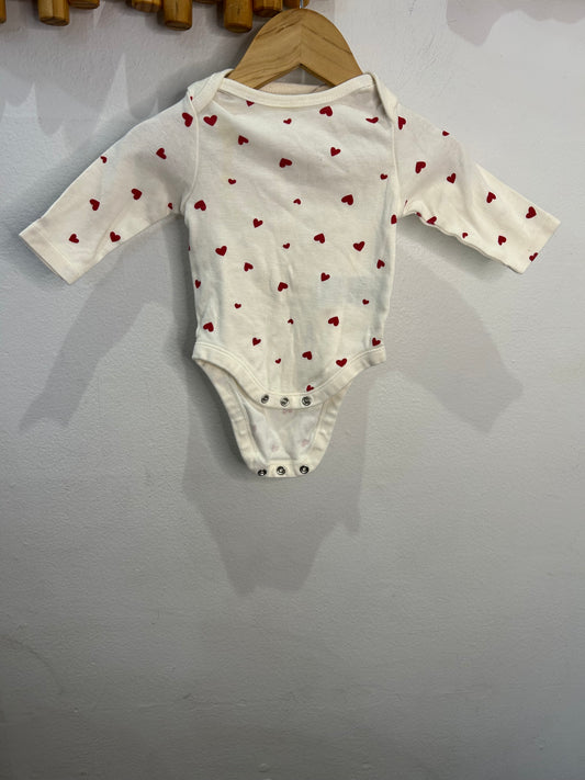 Hearts onesie 0-3m