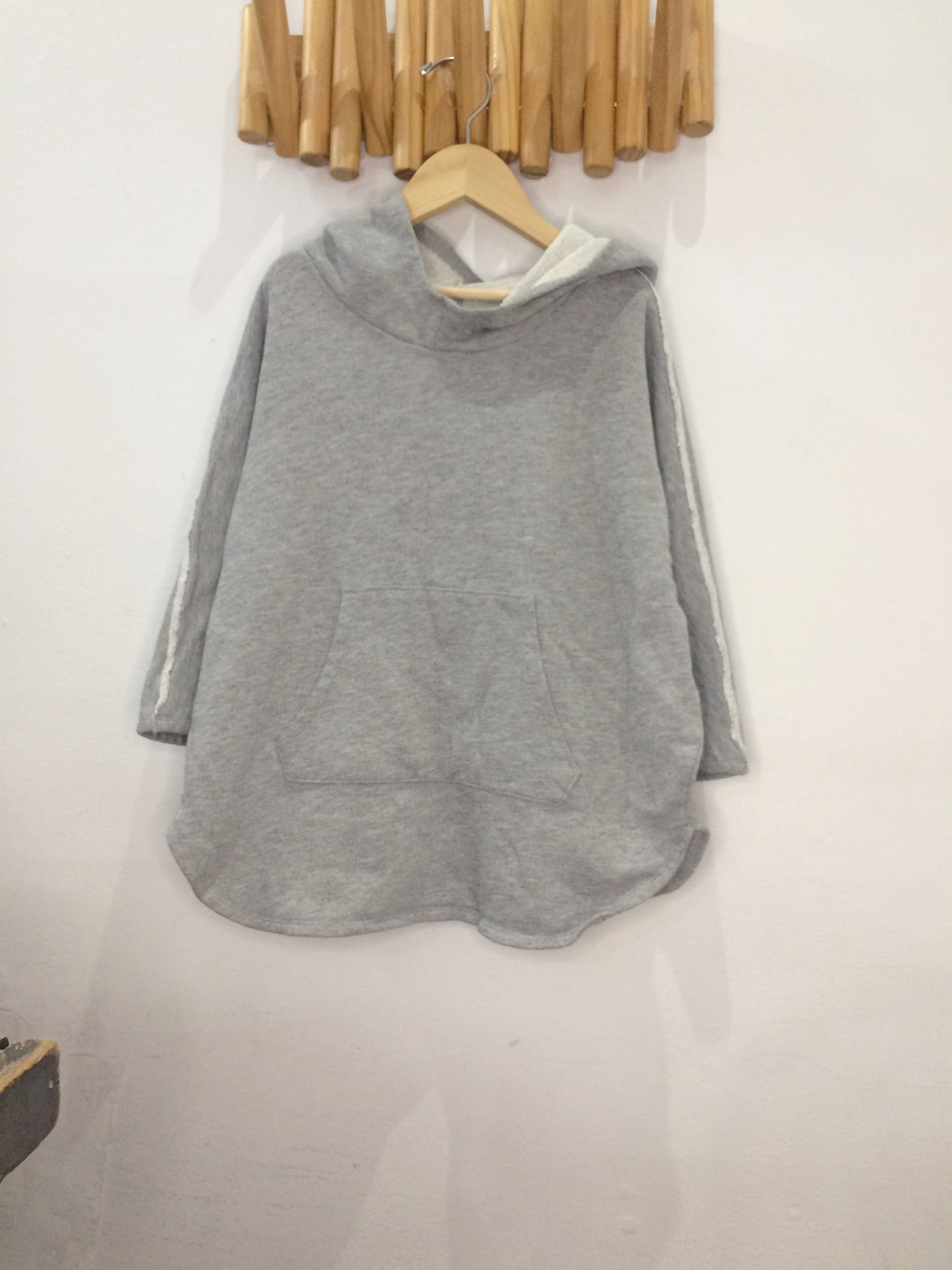 Minimioche grey hoodie 8y